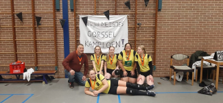 Volleybal meiden kampioen